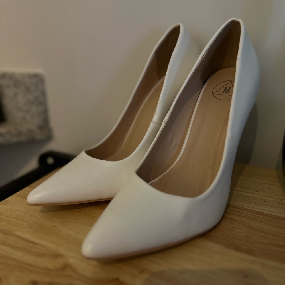 White Pumps - image 2